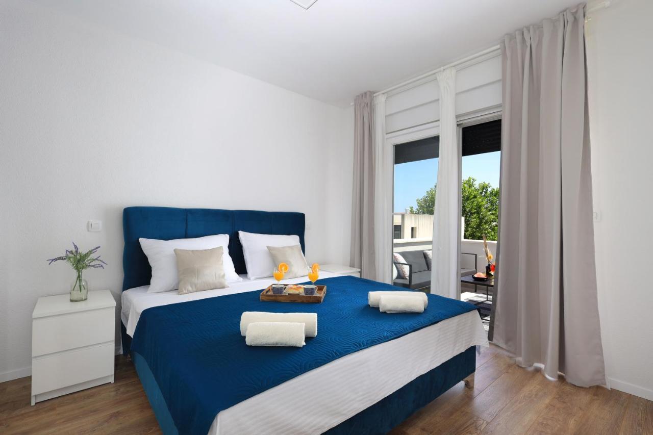 Bonaca Apartments With Terrace And Private Parking Kaštela المظهر الخارجي الصورة
