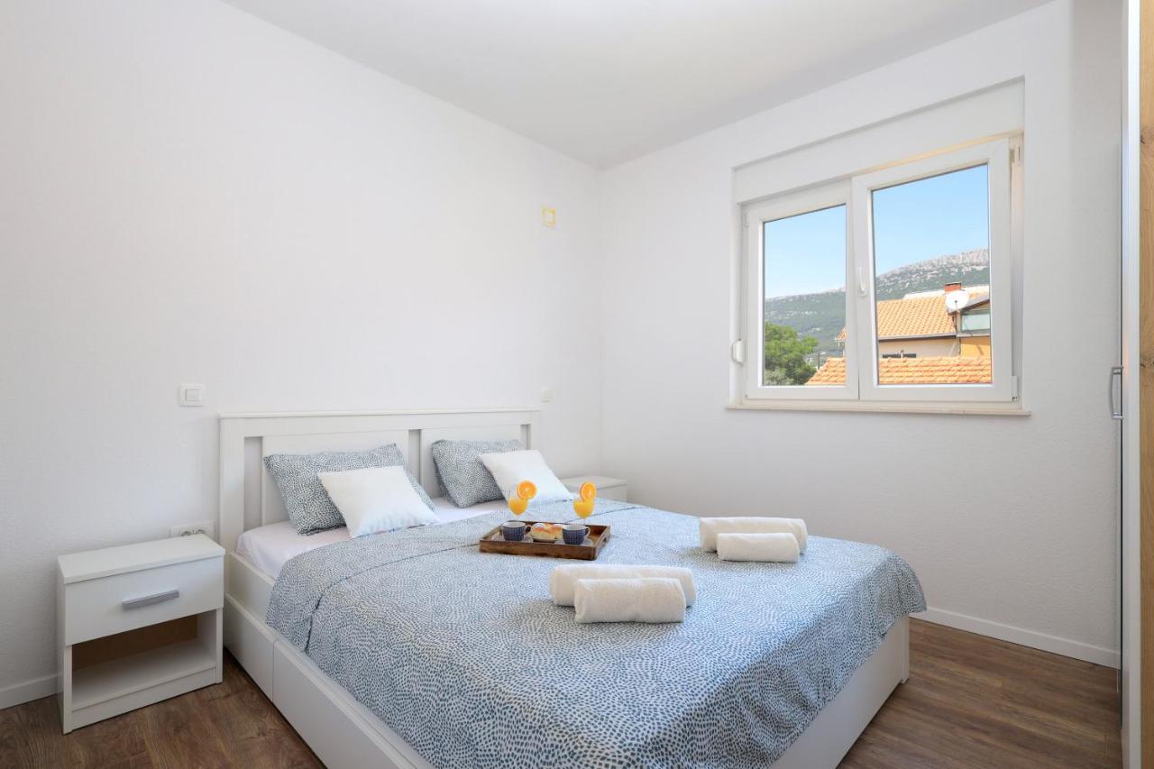 Bonaca Apartments With Terrace And Private Parking Kaštela المظهر الخارجي الصورة
